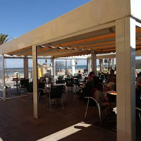 Apartamento Valencia, Ideally Located 3bed-2bath Apart.few Mints Walk From Beach,pool,shop.