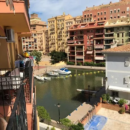Valencia, Ideally Located 3bed-2bath Apart.few Mints Walk From Beach,pool,shop. *