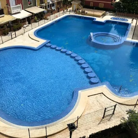 Valencia, Ideally Located 3bed-2bath Apart.few Mints Walk From Beach,pool,shop. *