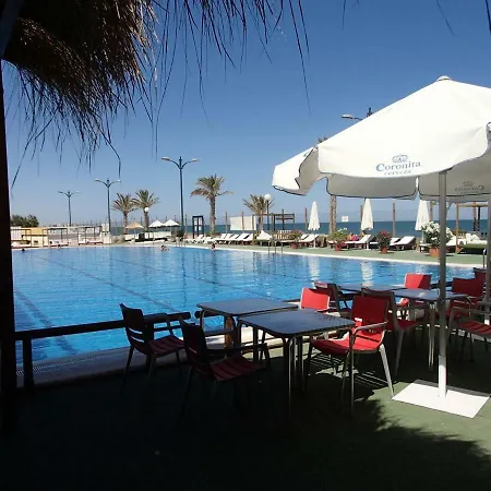 Valencia, Ideally Located 3bed-2bath Apart.few Mints Walk From Beach,pool,shop. *